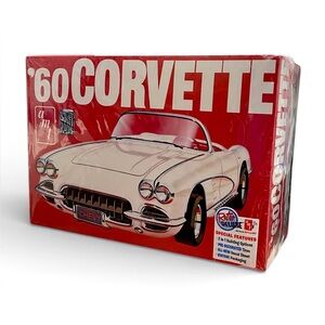 AMT 1960 Chevrolet Corvette 1:25 Scale Plastic Model Kit
